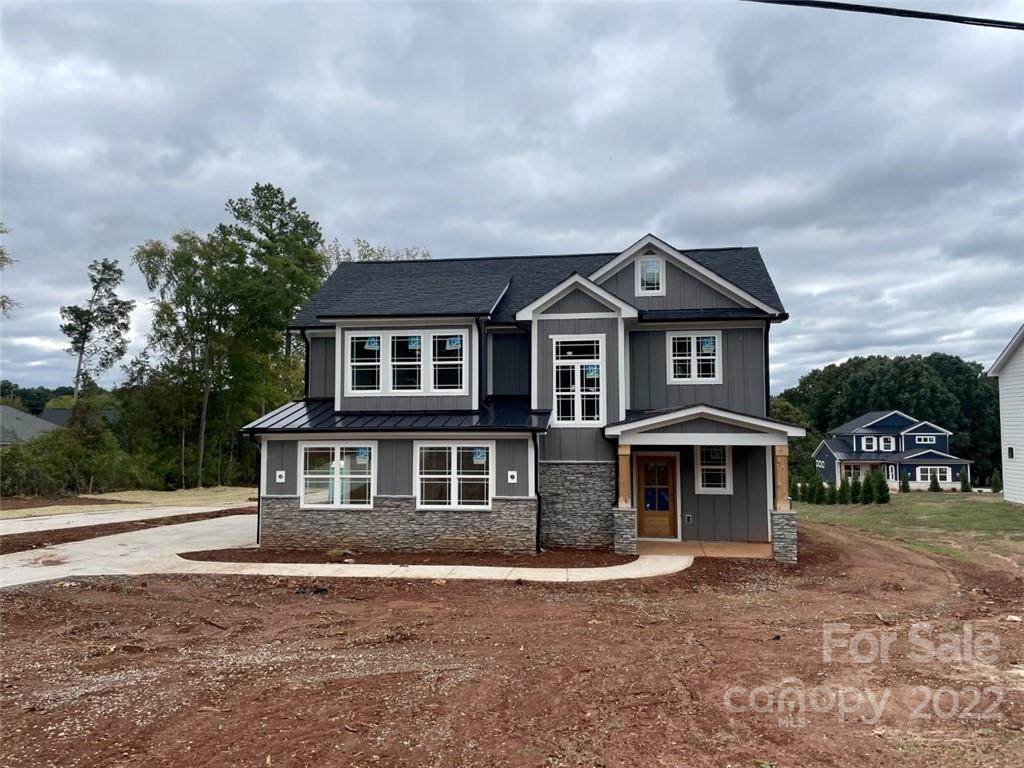960 Armstrong Road - Photo 1