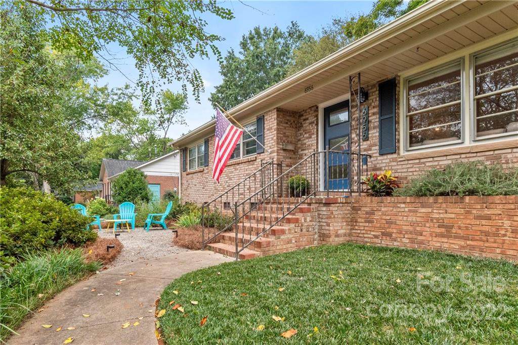 6956 Oakstone Place - Photo 1