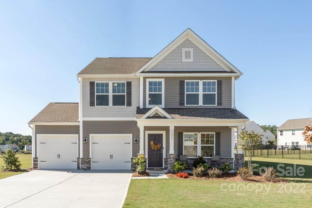 1006 Beacon Avenue - Photo 1