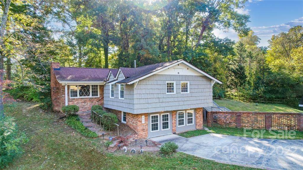607 Coulwood Drive - Photo 1