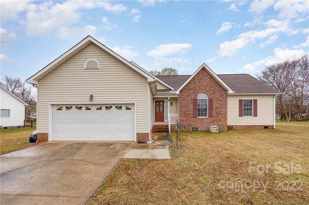 112 Gregory Court - Photo 1