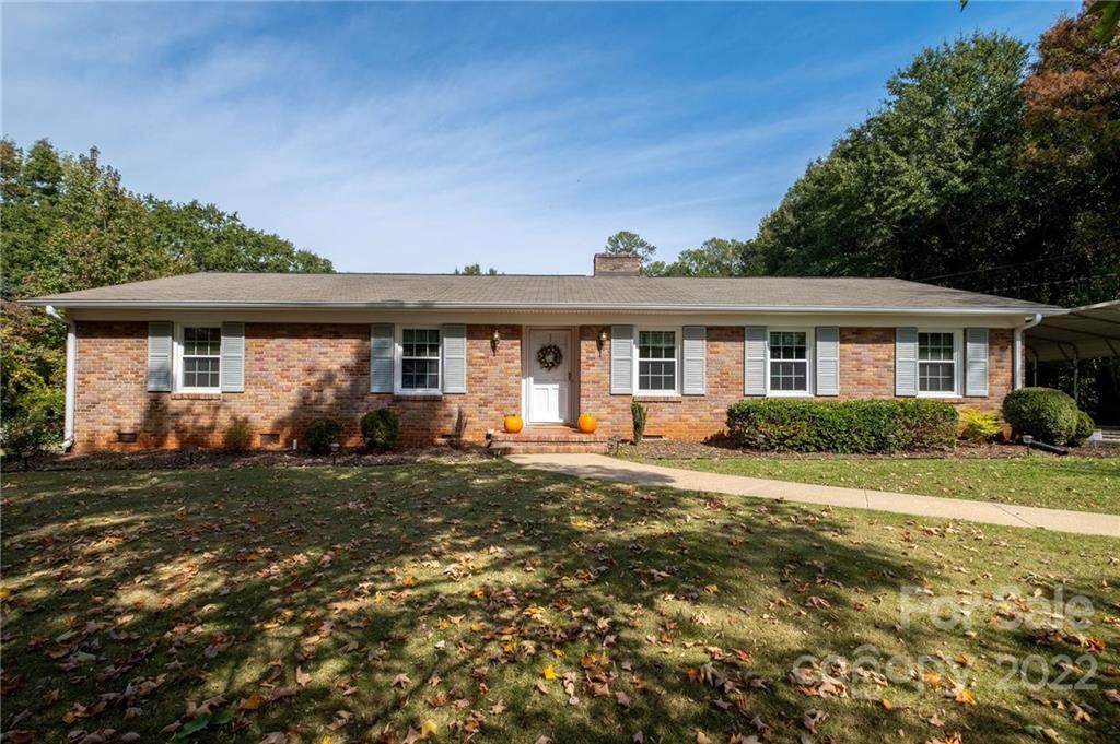 1844 Sharonwood Lane - Photo 1