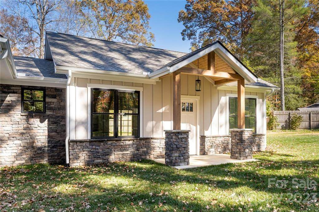 1292 Garden Lane - Photo 1