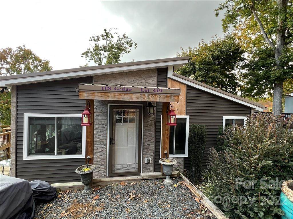 118 Cedar Lane - Photo 1