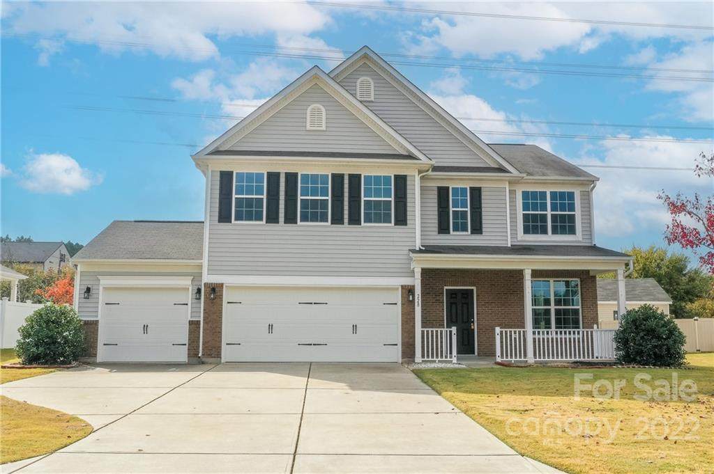 228 Hydrangea Drive - Photo 1