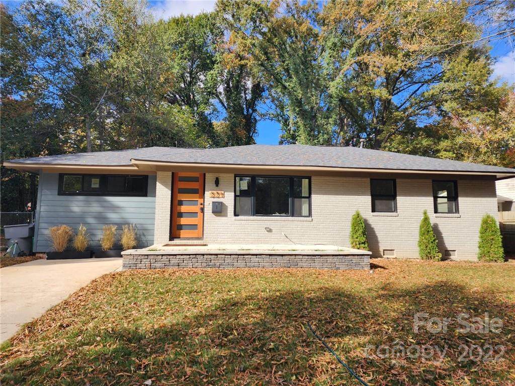531 Manhasset Road - Photo 1