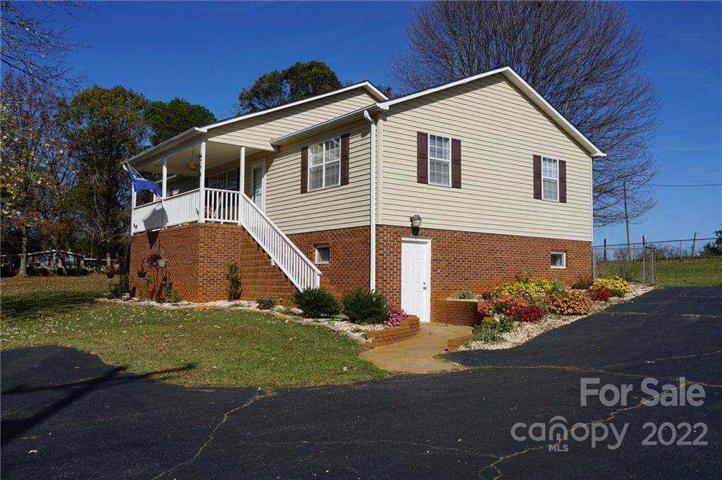4356 Skyland Drive - Photo 1