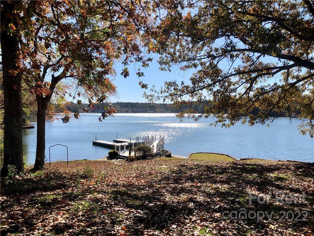 411 Horseshoe Drive - Photo 1