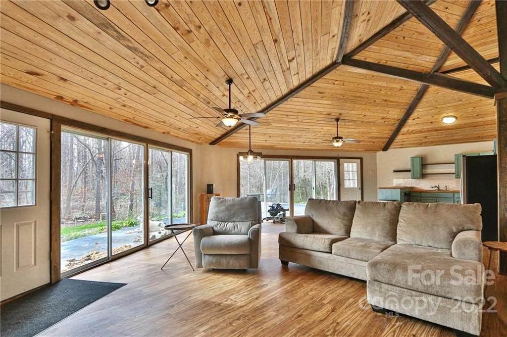 1024 Savannah Lane - Photo 1