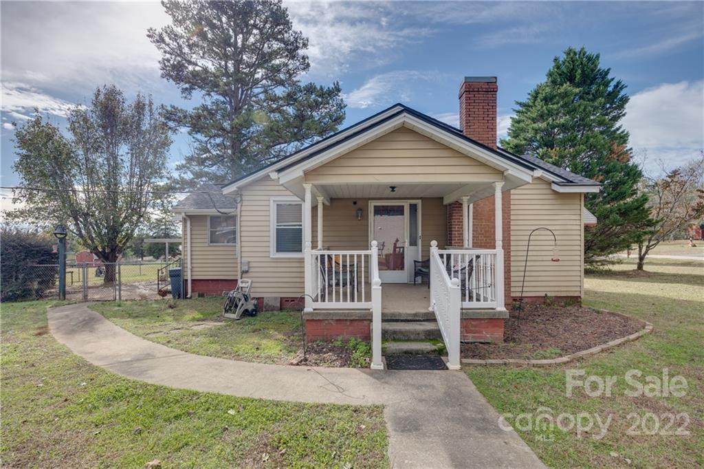 965 Pine Ridge Road - Photo 1
