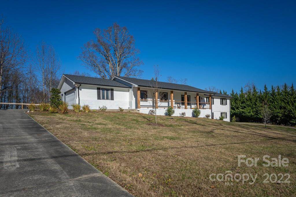215 Rugby Road - Photo 1