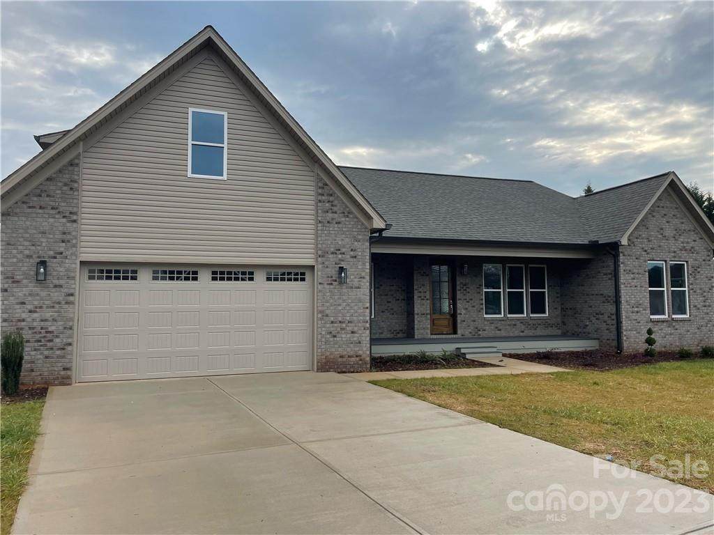 1730 Pipers Ridge Circle - Photo 1