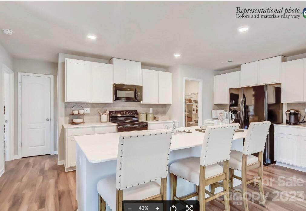 110 Brentwood Drive - Photo 1