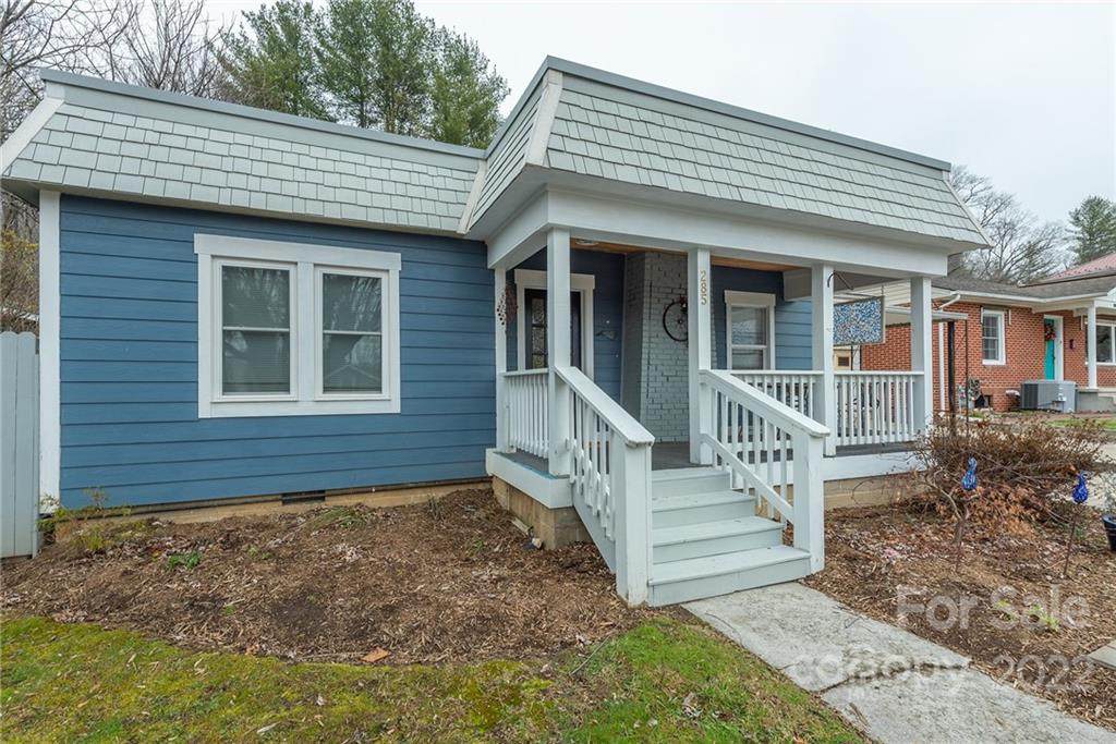 285 Walnut Avenue - Photo 1