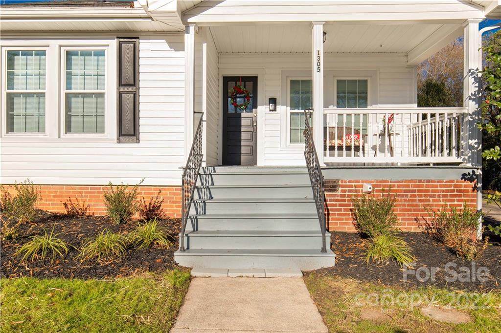 1305 Mcarver Street - Photo 1