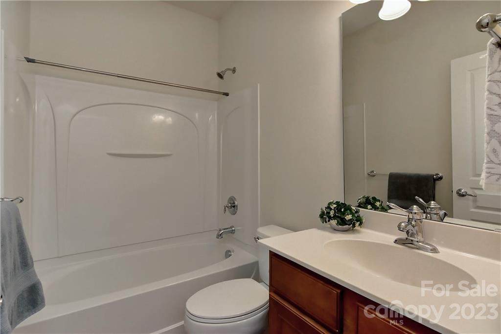 4028 Murray Street - Photo 1