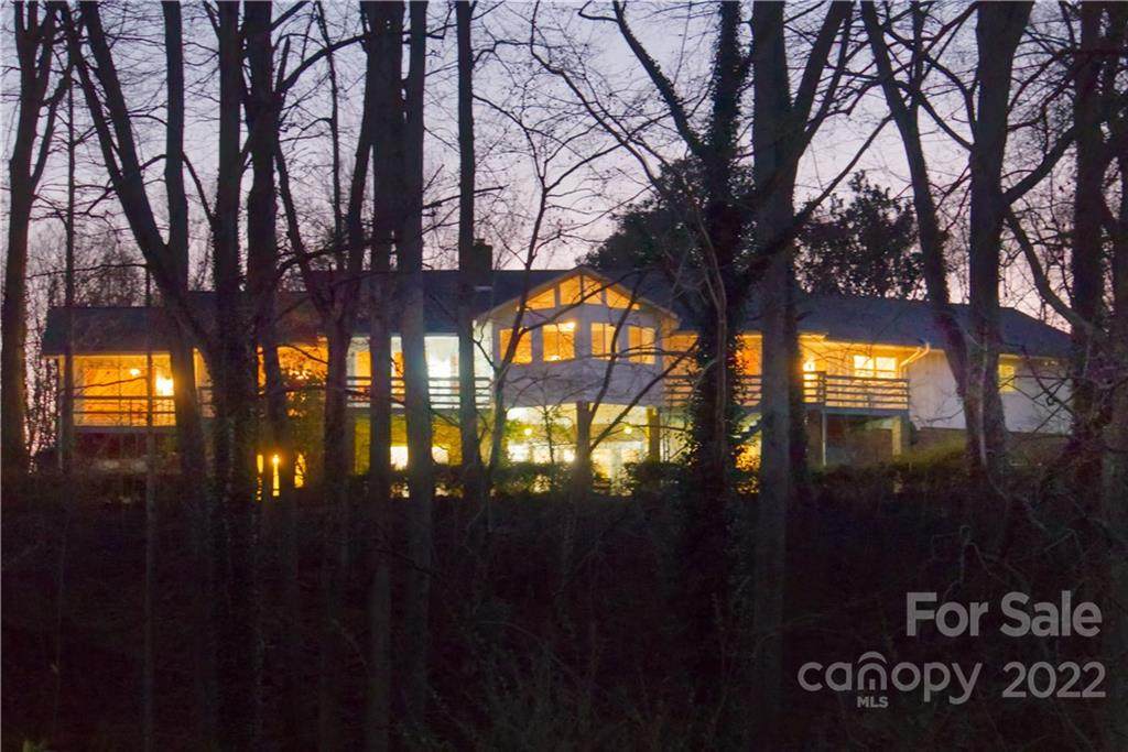 712 Hopewell Road - Photo 1