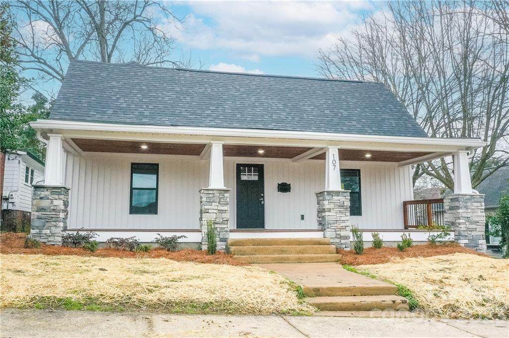 107 Academy Avenue - Photo 1