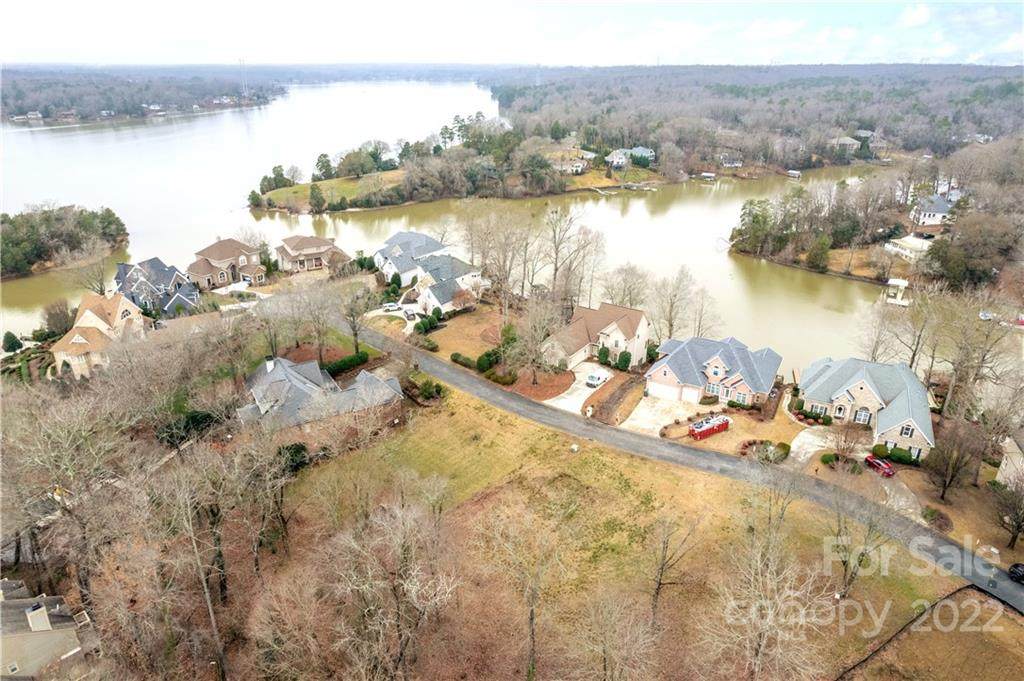 14007 Point Lookout Road - Photo 1