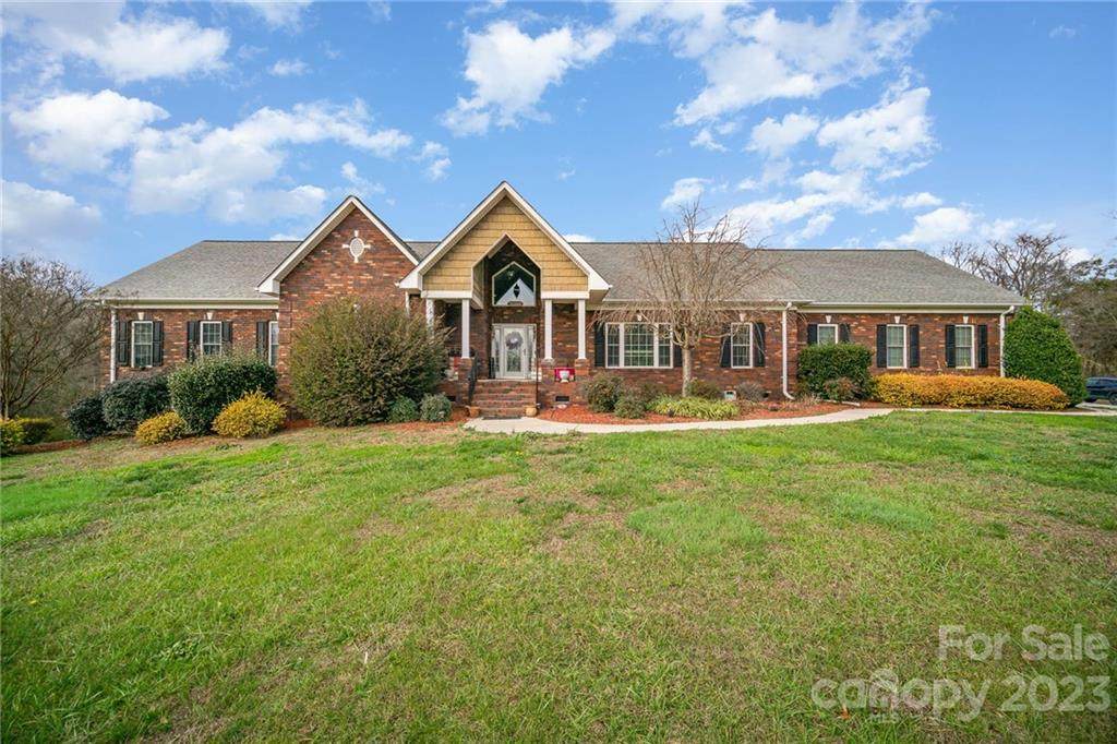 5705 Sikes Mill Road - Photo 1