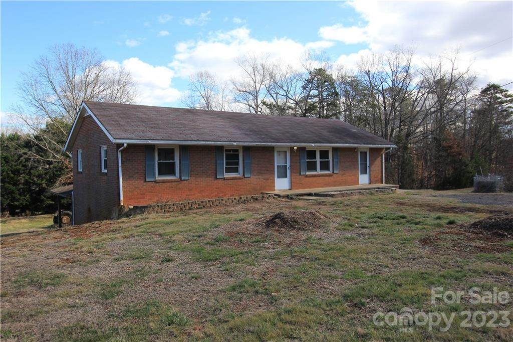 2436 Robinson Road - Photo 1