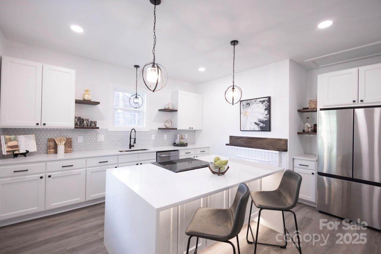 615 English Street - Photo 1