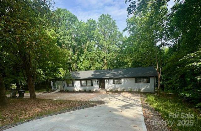 217 Ruby Lane - Photo 1