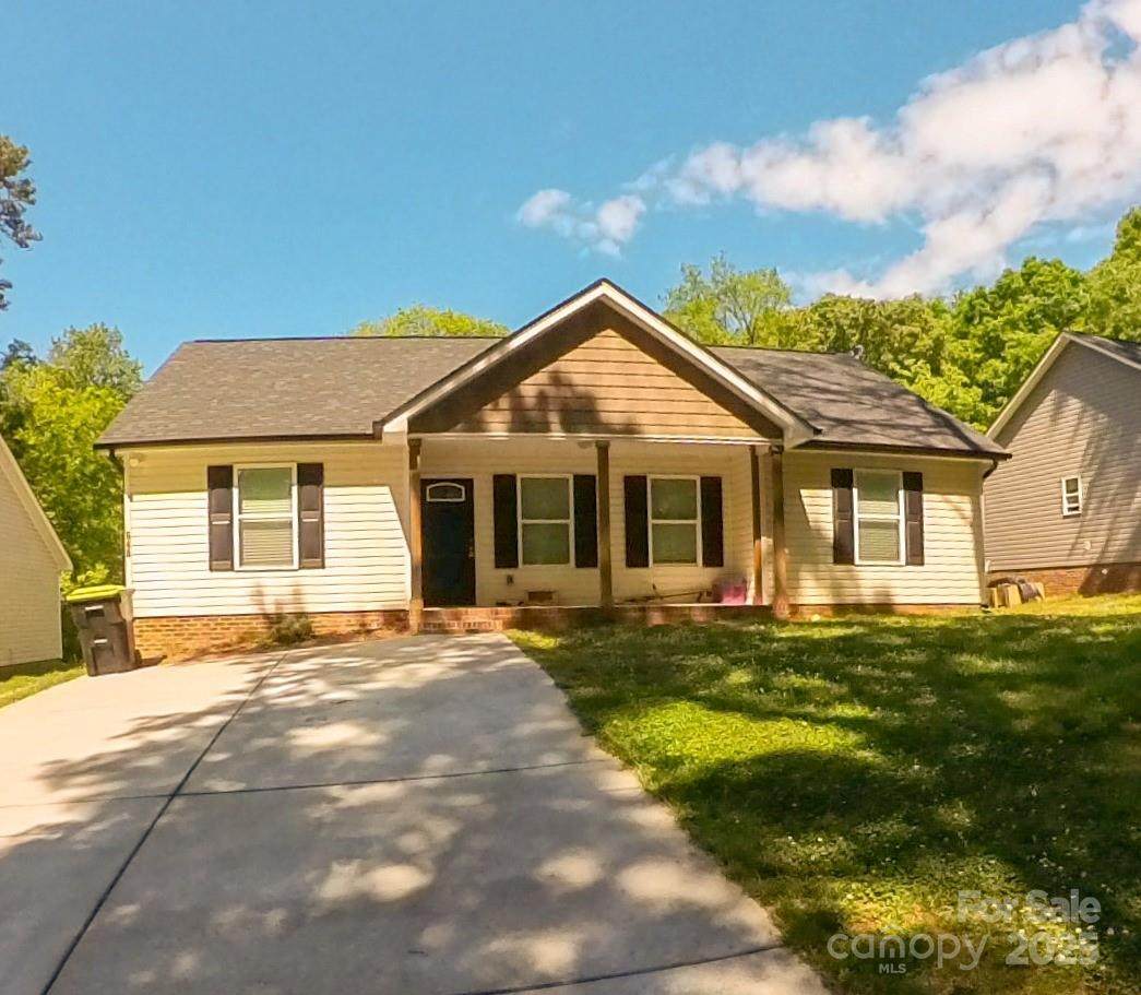 648 Ketchie Street - Photo 1