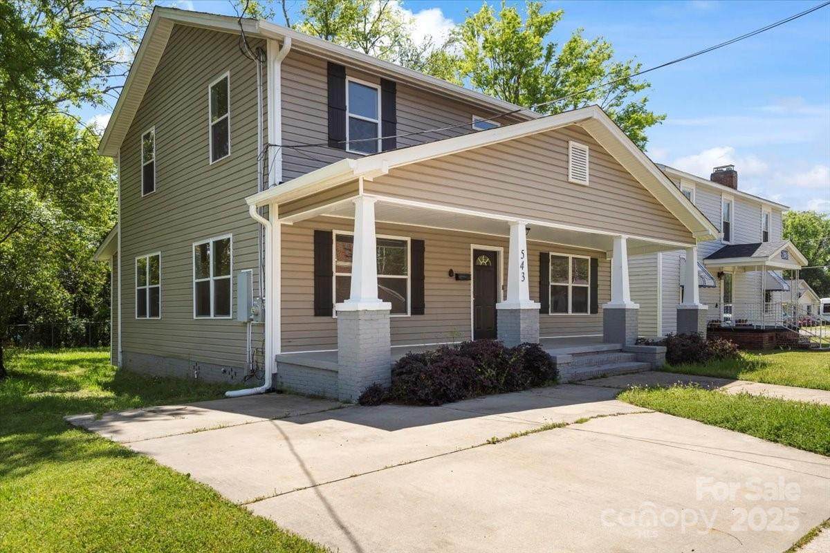 543 Hampton Street - Photo 1