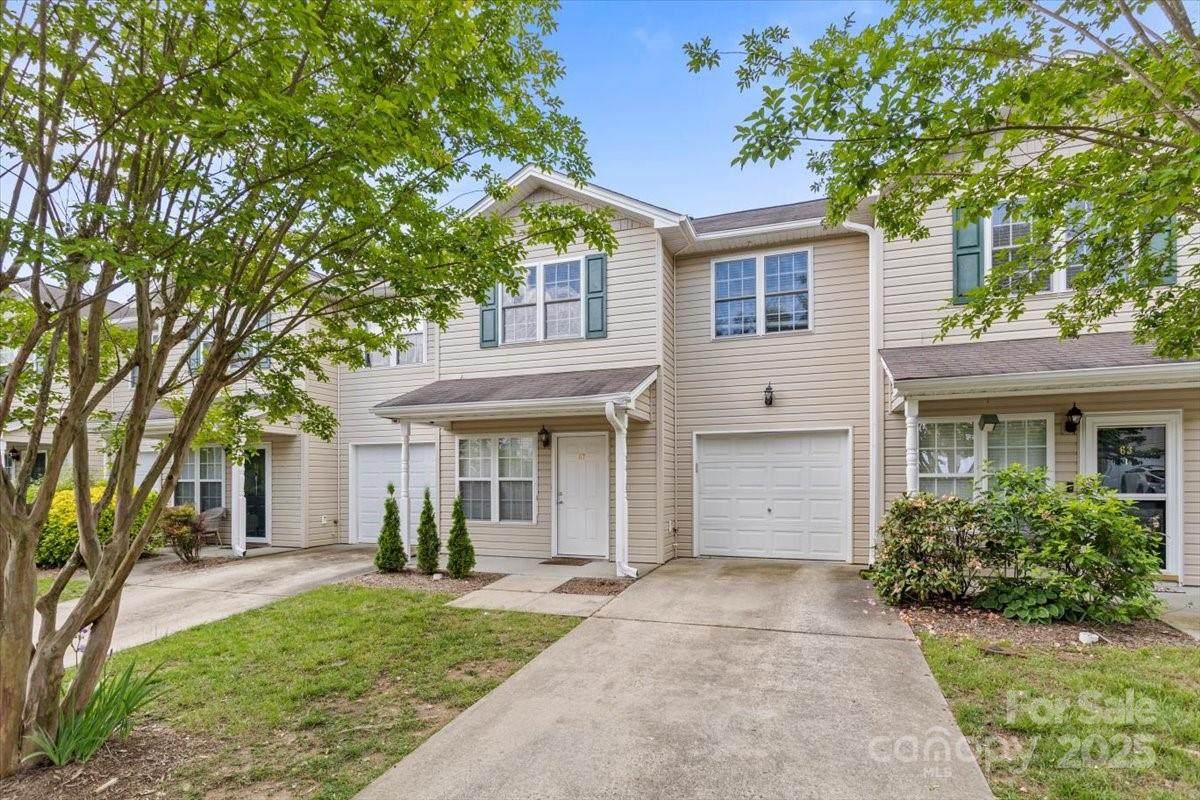 57 Lanceford Circle - Photo 1