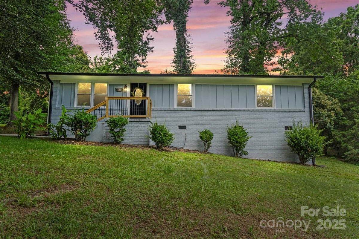 10514 Harbor Drive - Photo 1