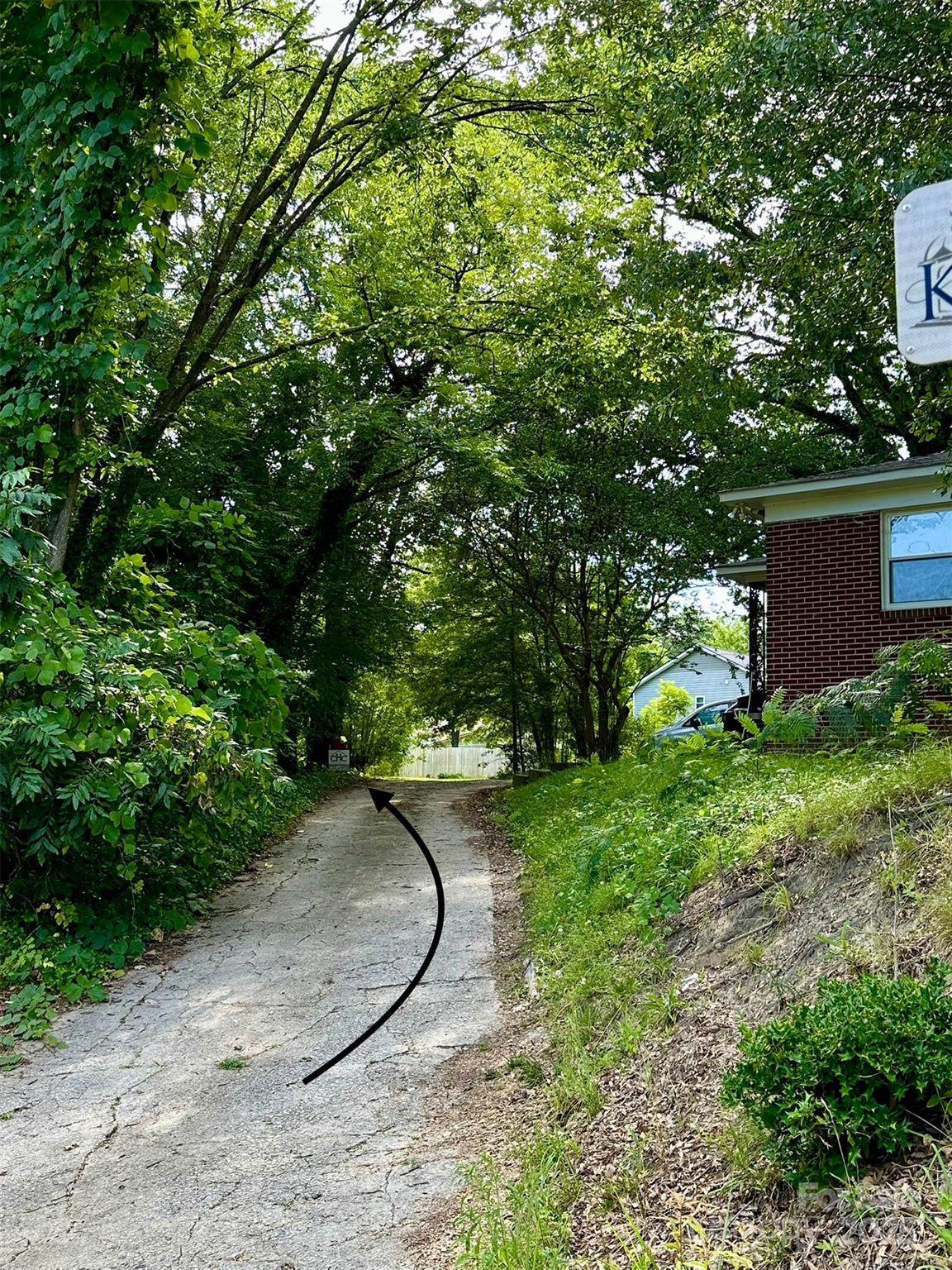 704 Gem Street - Photo 1