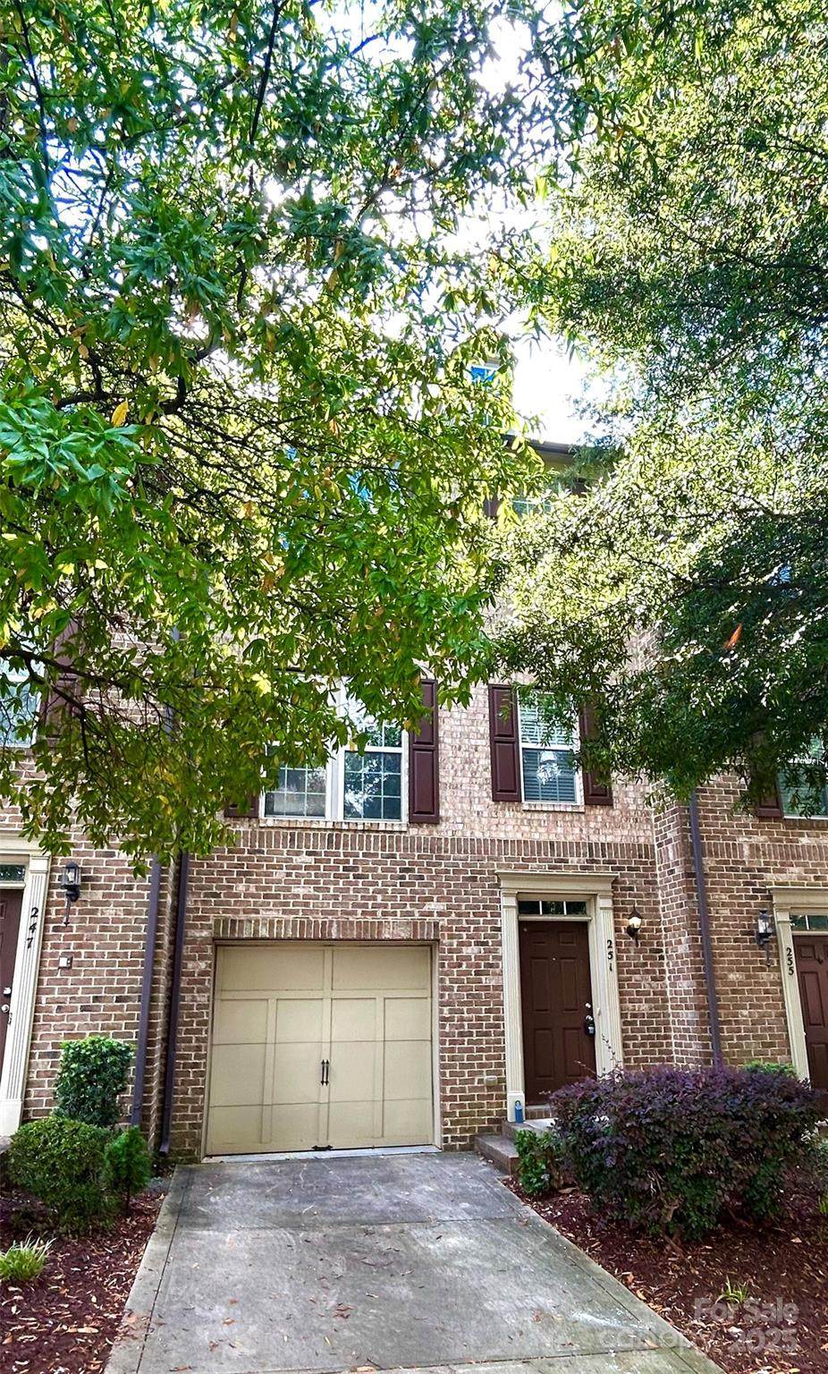 251 Lincoln Street - Photo 1