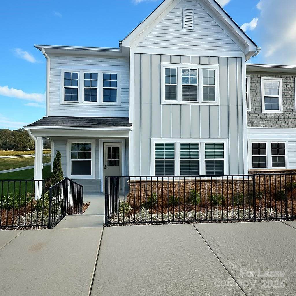 8903 Nettleton Avenue - Photo 1