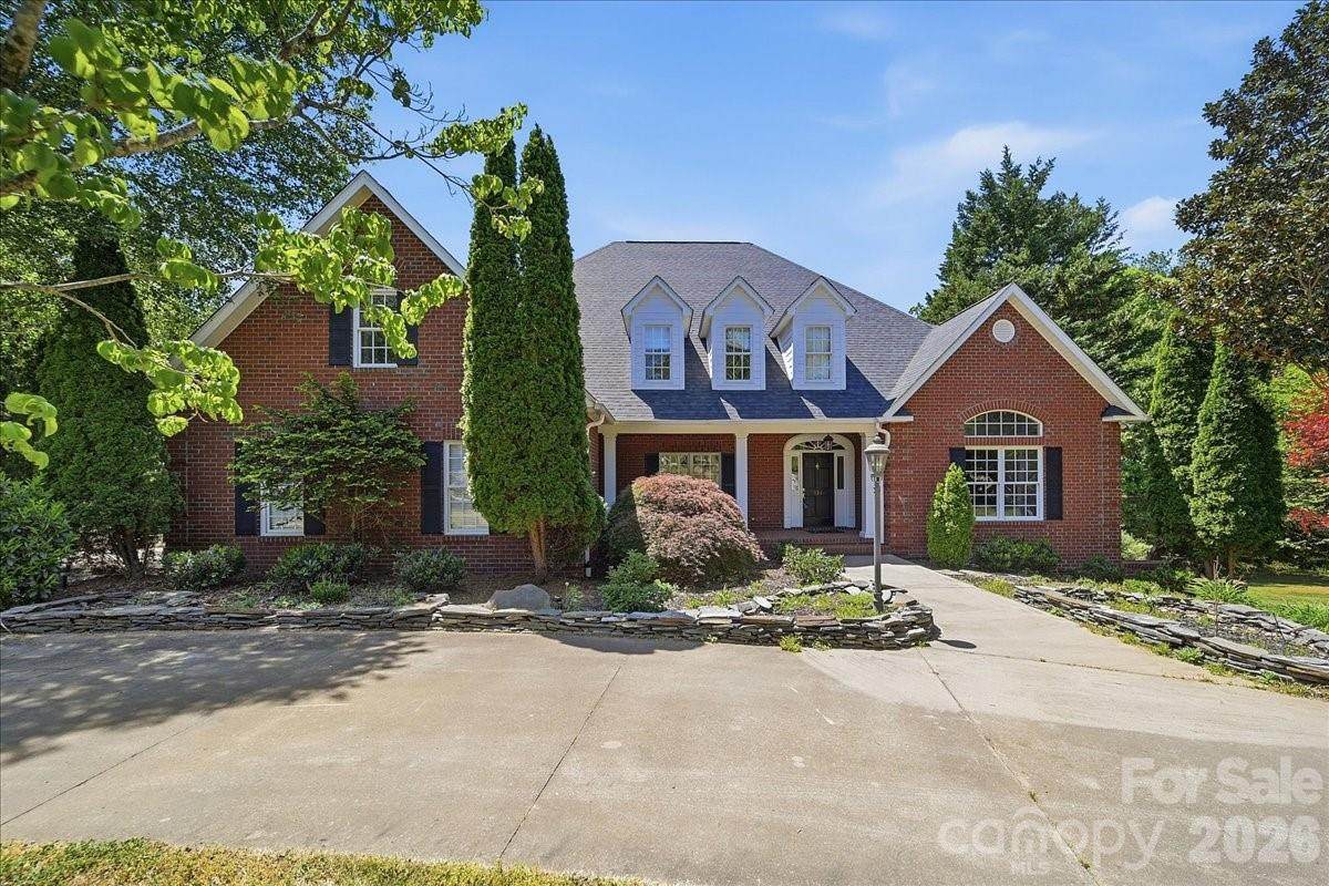 134 Brightmore Circle - Photo 1