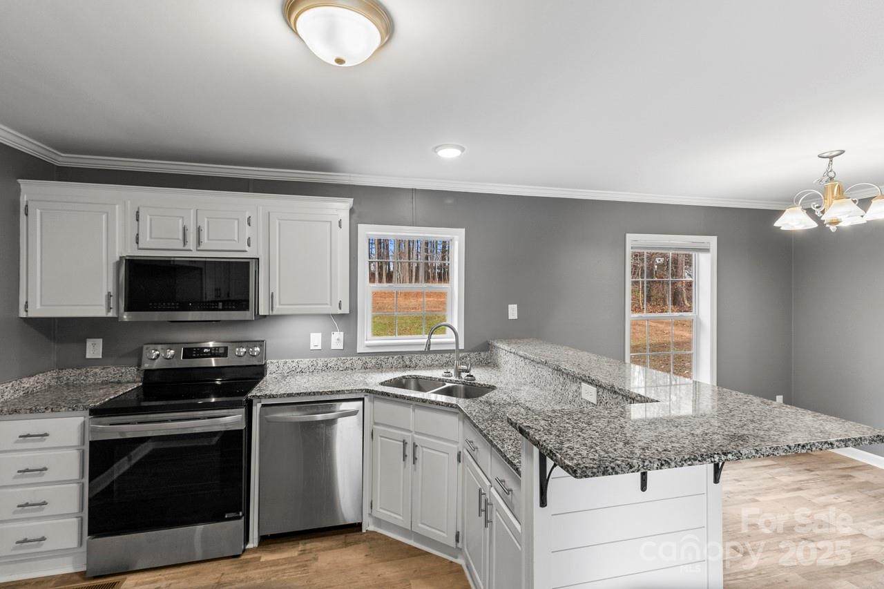 6706 Lineberger Road - Photo 1