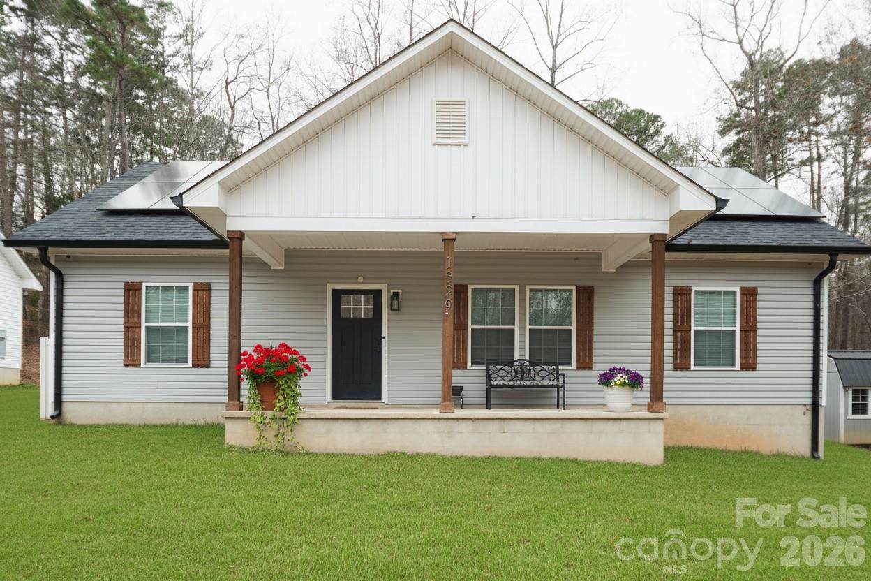 1329 Columbus Street - Photo 1