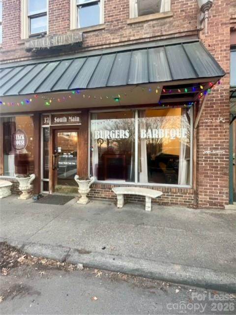 37 Main Street - Photo 1