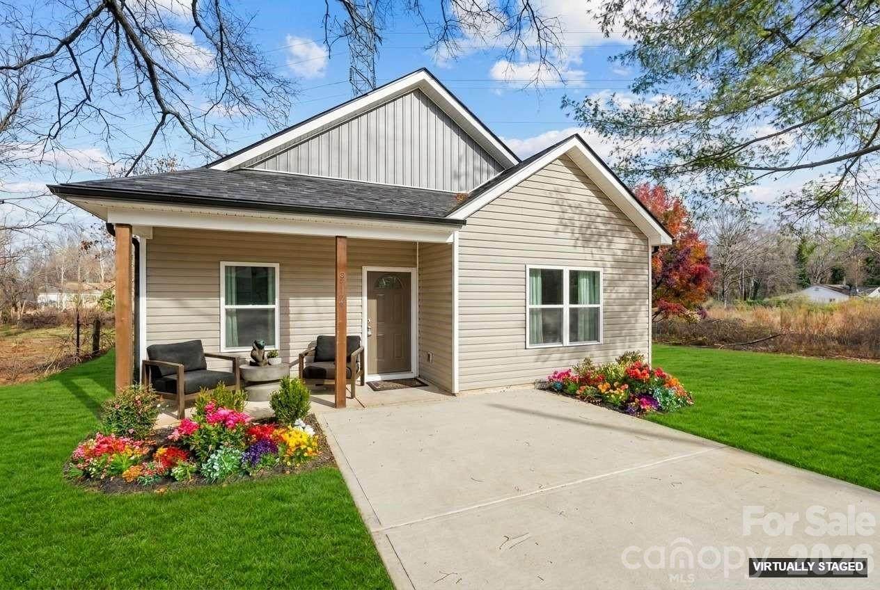 914 Wilmington Avenue - Photo 1