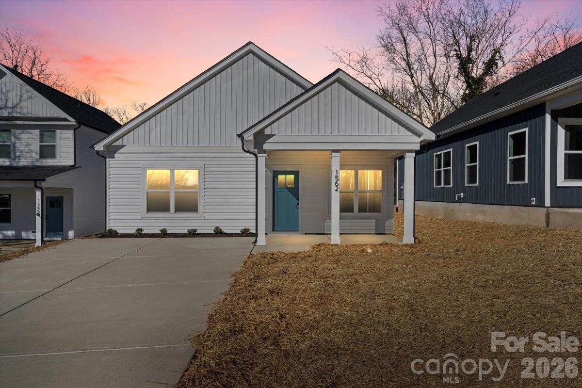 1562 7th Avenue Drive - Photo 1