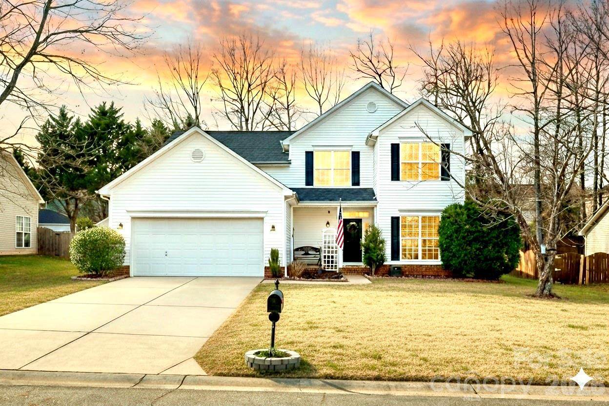 1325 Dansington Avenue - Photo 1