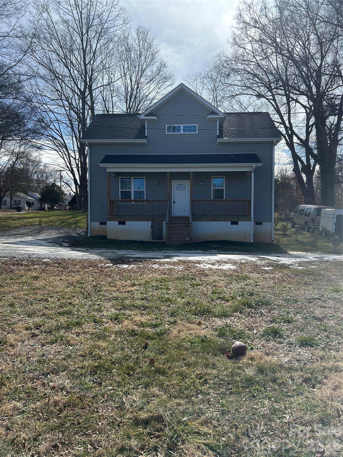 1506 7th Street - Photo 1