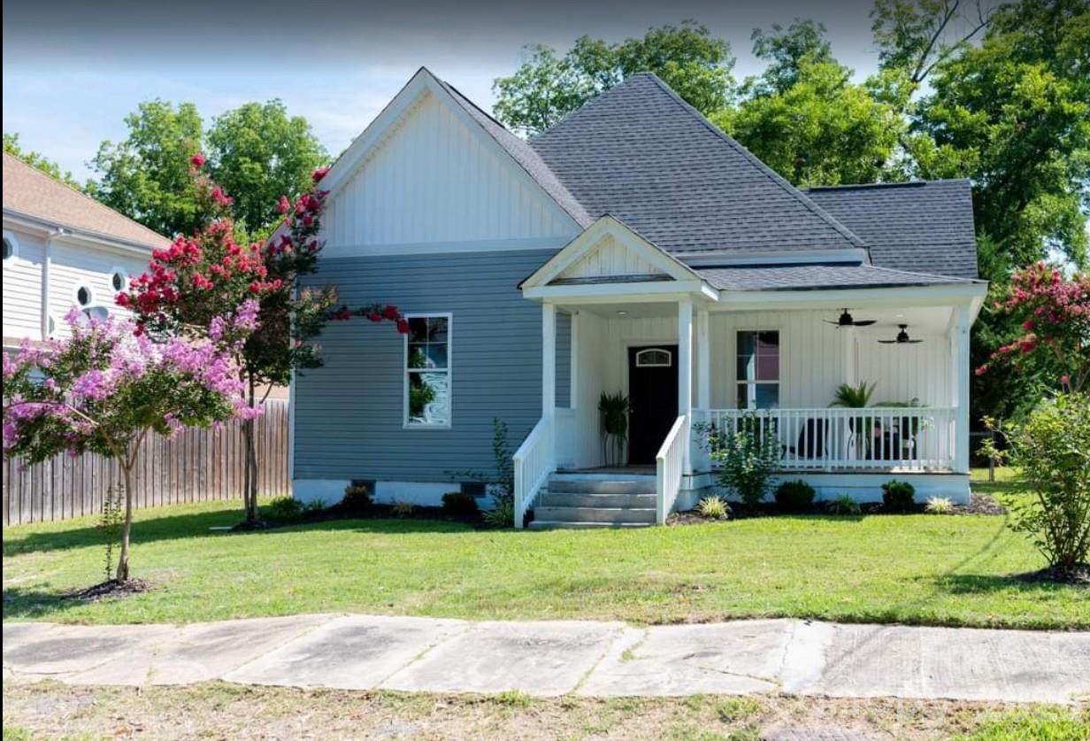 128 College Street - Photo 1