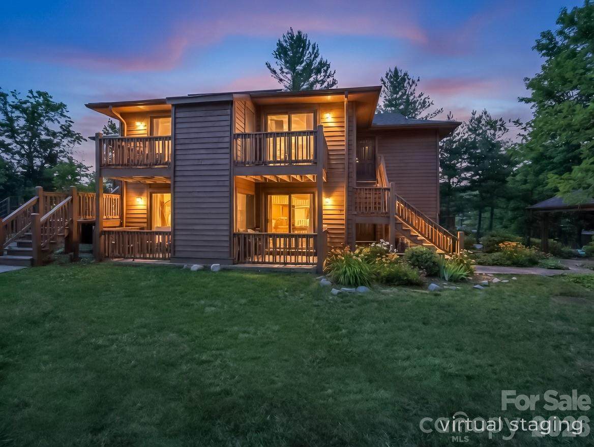 520 Courtwood Lane - Photo 1