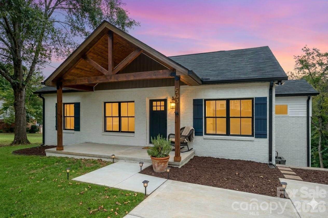 503 Circle Drive - Photo 1