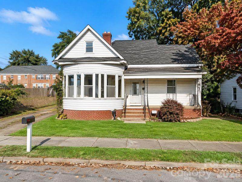 1015 Clark Street - Photo 1