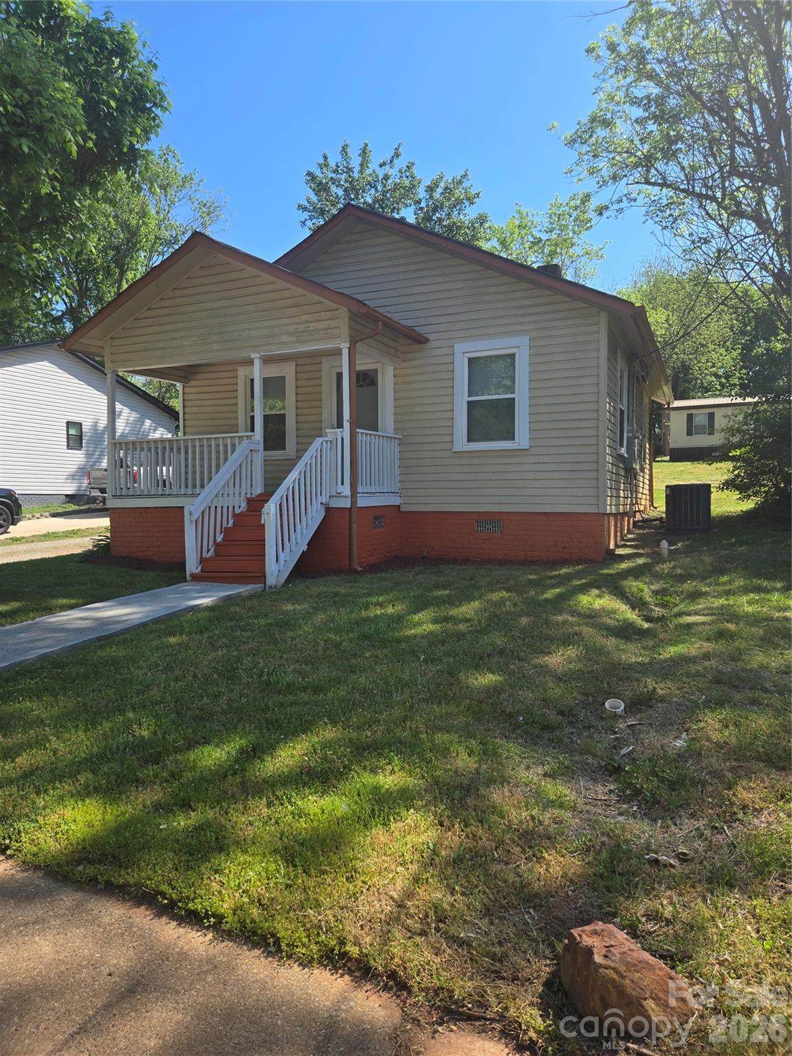 207 Caldwell Avenue - Photo 1