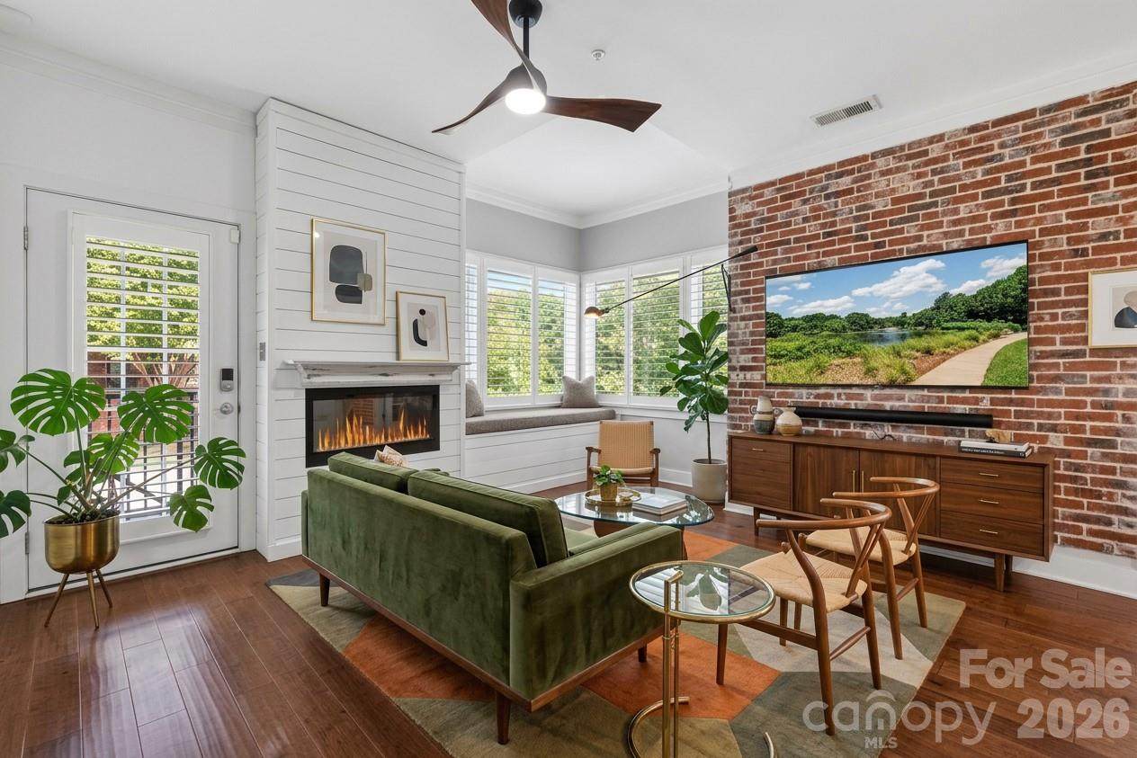 262 Harbour Place Drive - Photo 1