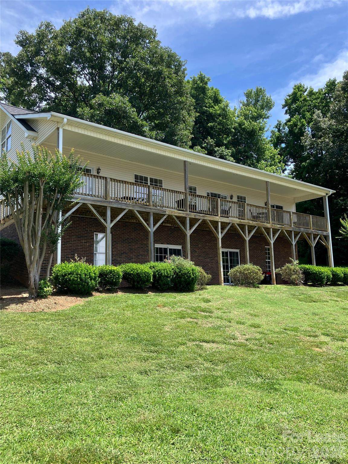 137 Fern Haven Lane - Photo 1
