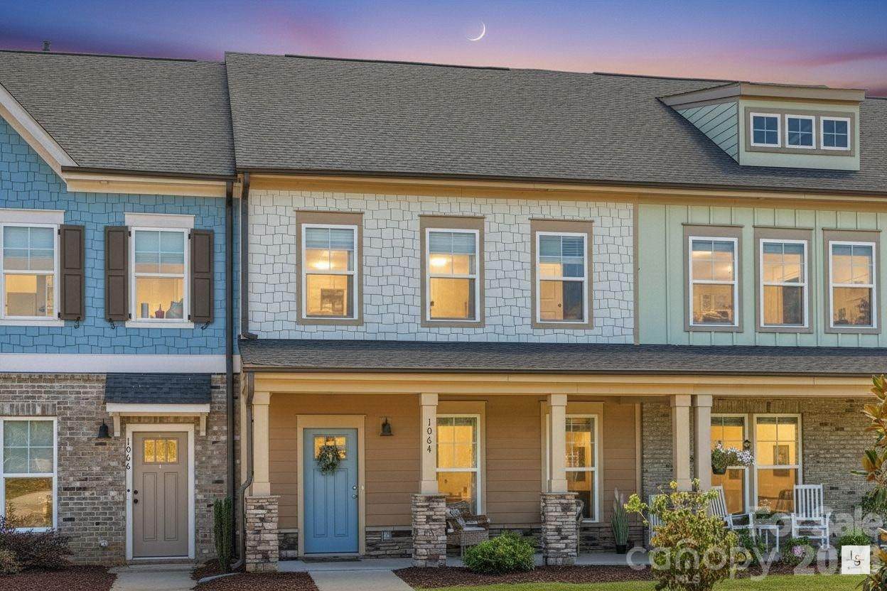 1064 Riverwalk Parkway - Photo 1